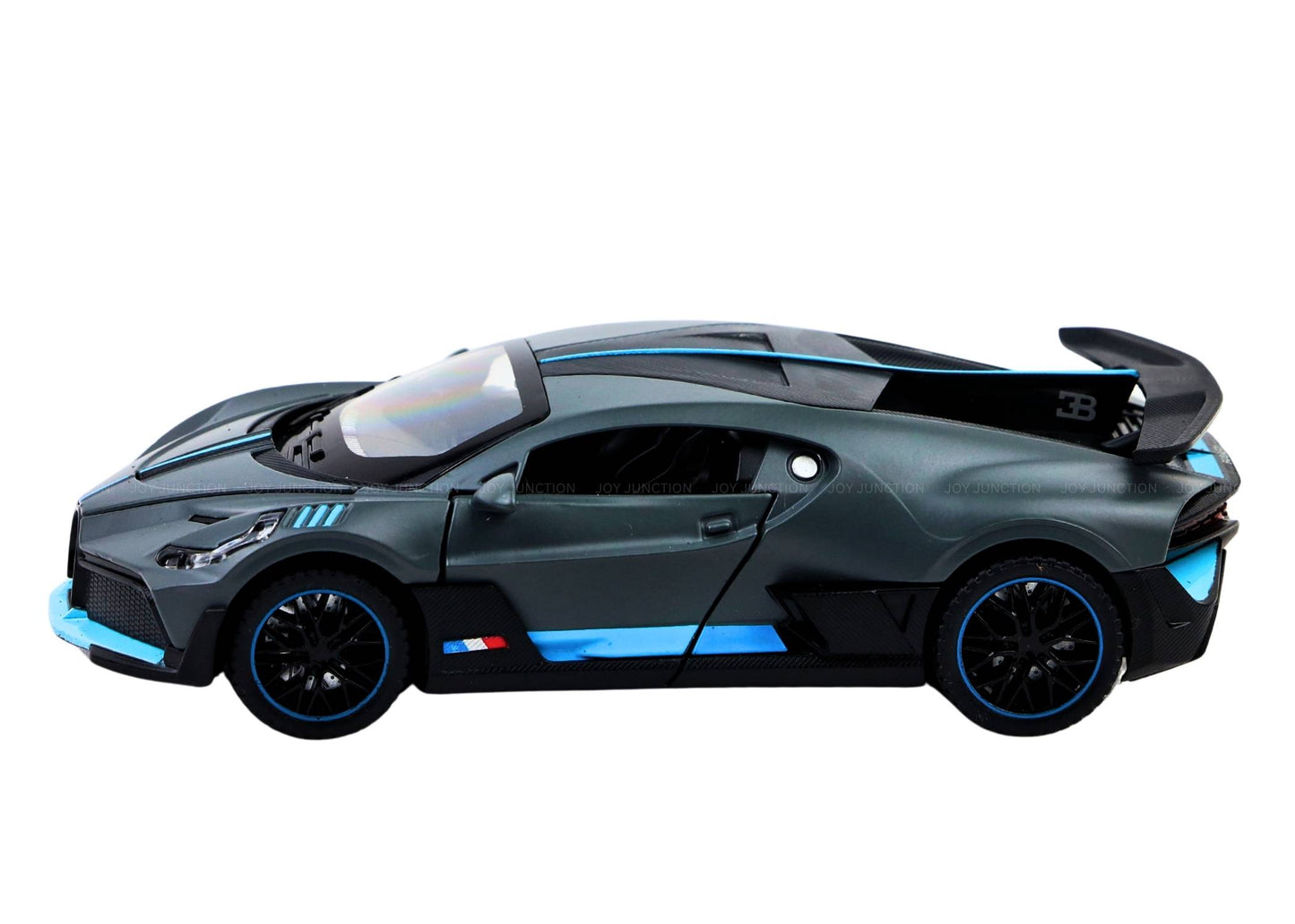 Bugati Divo Metal Diecast Car 1:32 Scale – Metal Model with Lights, Sound & Pull-Back Action
