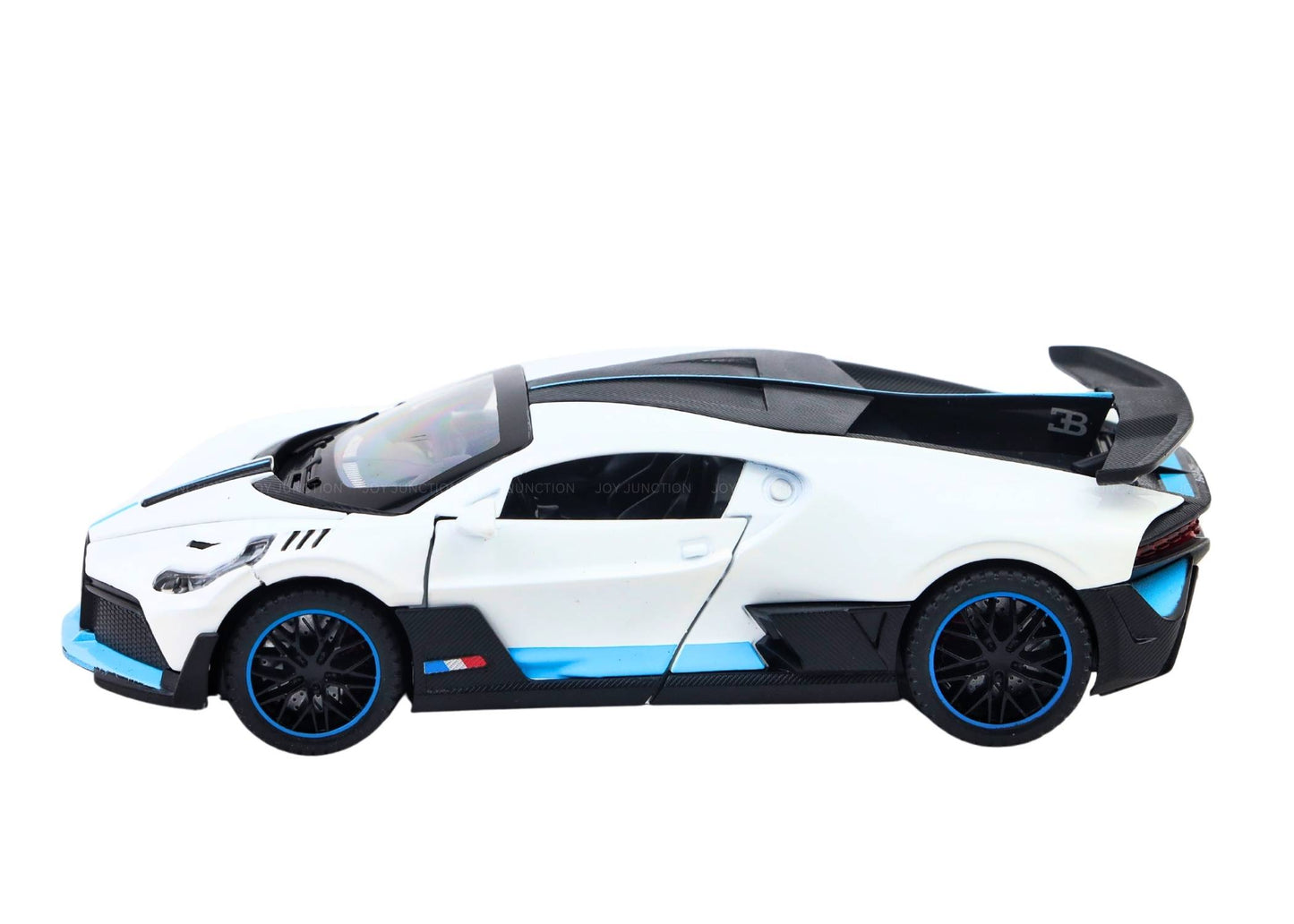 Bugati Divo Metal Diecast Car 1:32 Scale – Metal Model with Lights, Sound & Pull-Back Action