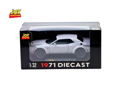 Dodgee Challengerr HellKat 1:32 Scale Diecast Pull Back Toy Car with Openable Doors, Lights & Engine Sound
