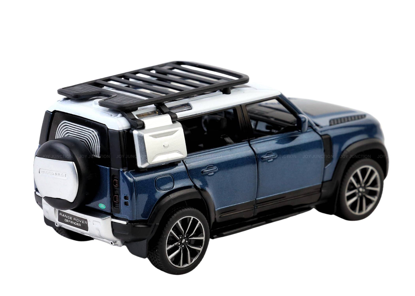 Land Roverr Defenderr 1:32 Scale Diecast Pull Back Toy Car with Openable Doors, Lights & Engine Sound